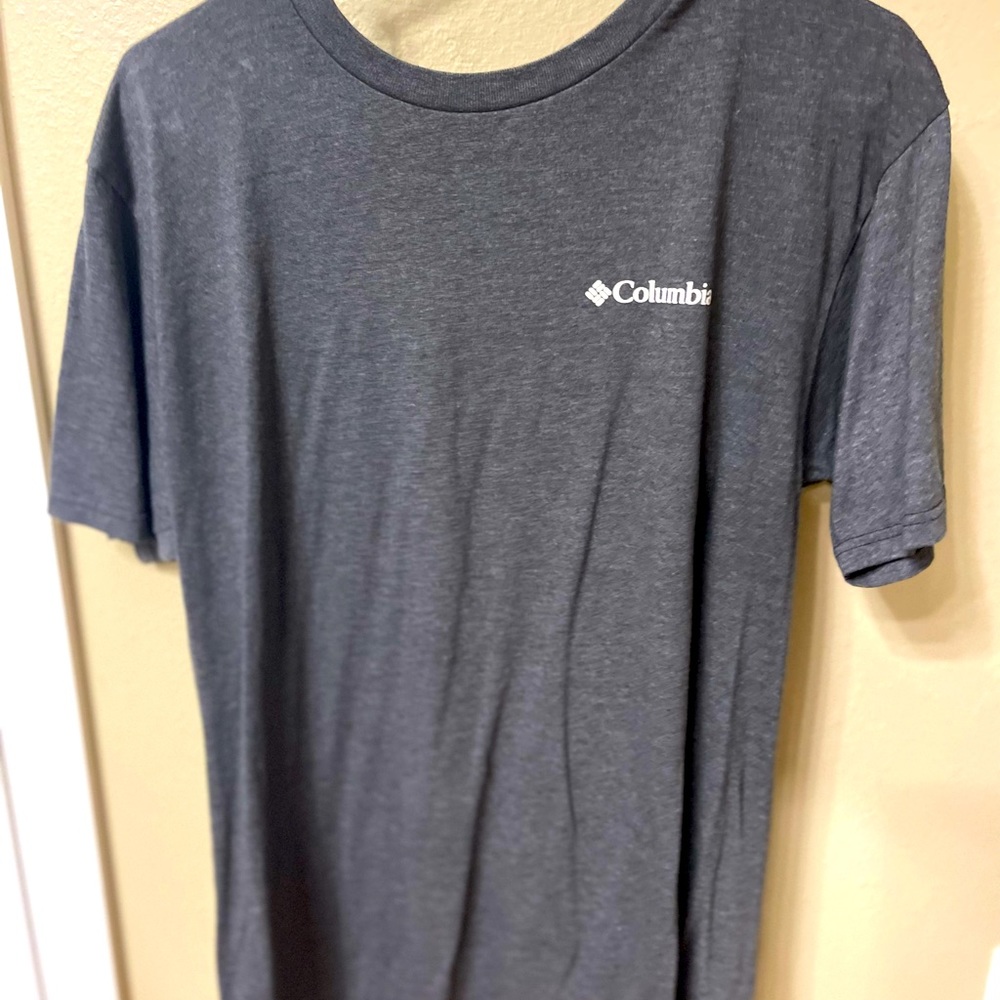 Mens Large short sleeve Columbia